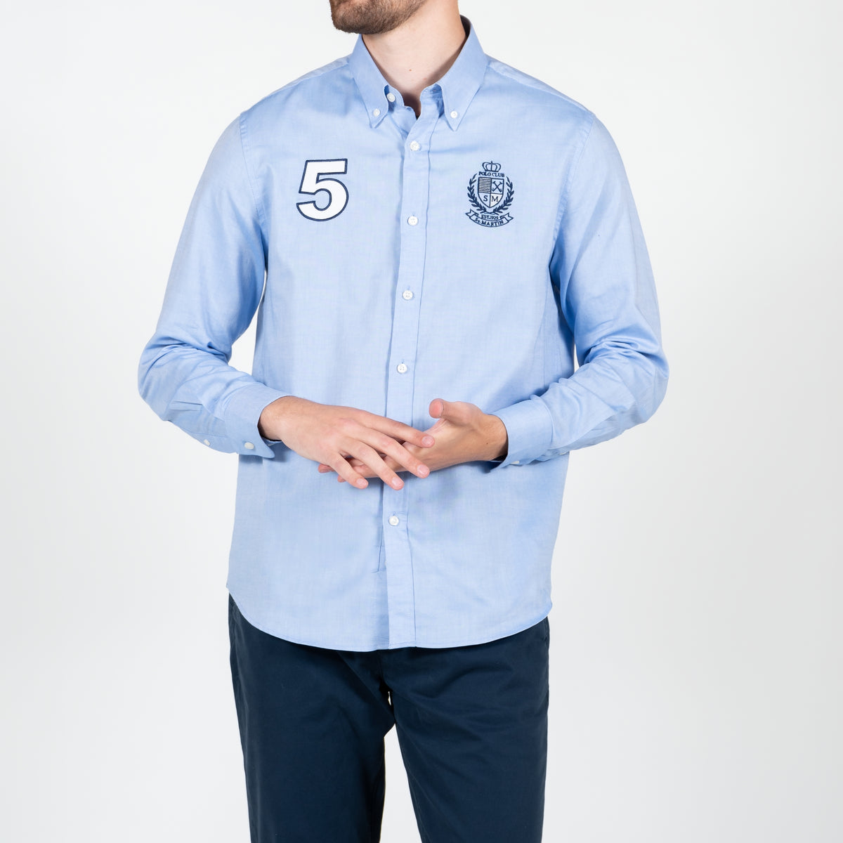 Camicia oxford con ricamo alloro e numero 5