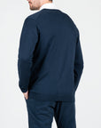 Cardigan con logo cucito tono su tono