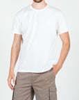 T-shirt in jersey con logo ricamato ton sul ton al lato cuore