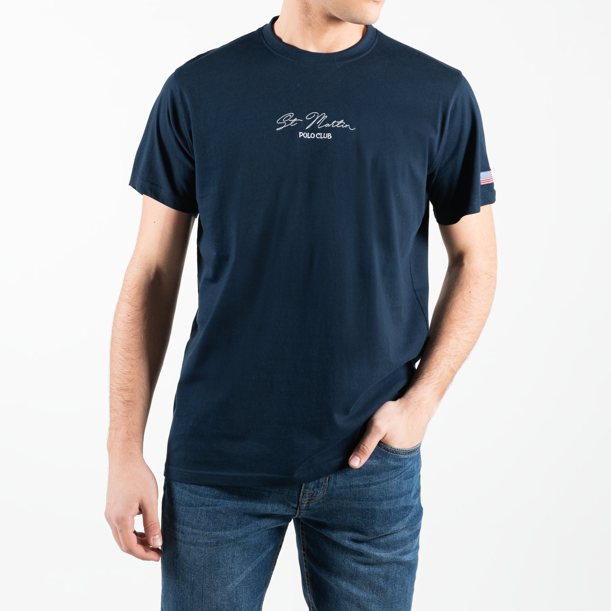 T-shirt con con ricamo centrale e dettaglio della bandiera americana intarsiata sulla manica sinistra 