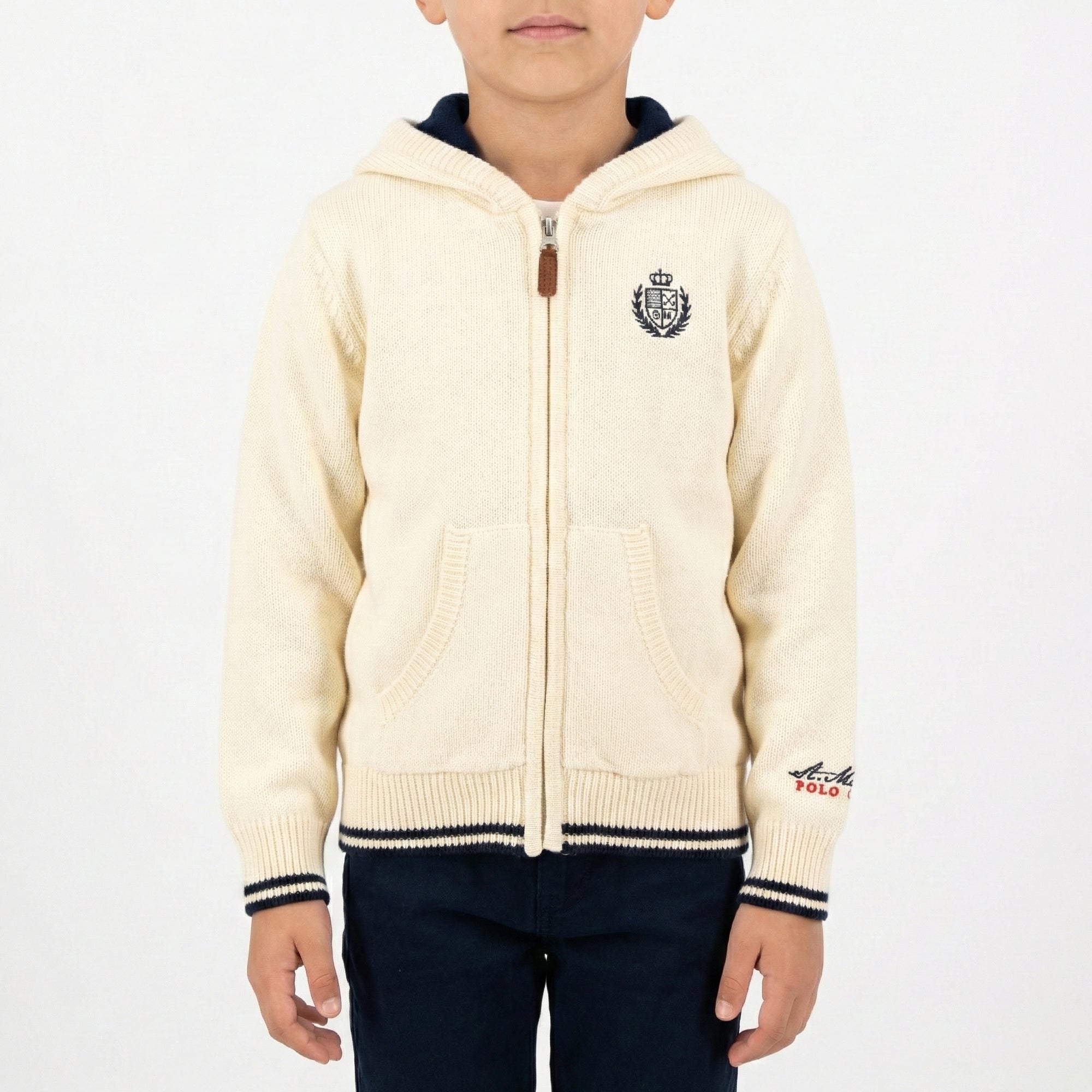 Maglia in caldo cotone con patch ricamata