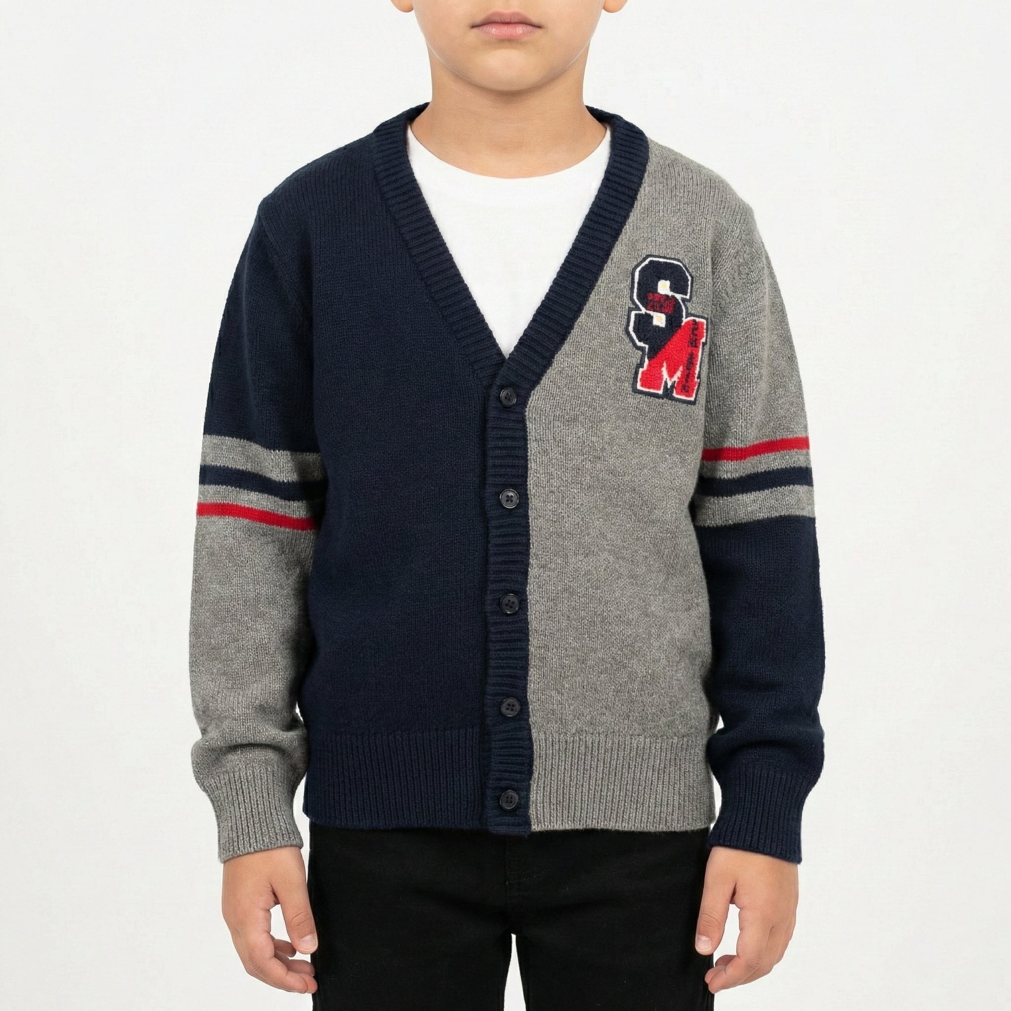 Maglia in caldo cotone con patch ricamata